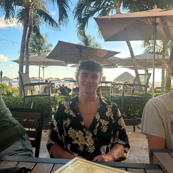 Meet your Posher, Joey - Picture 1 of 1